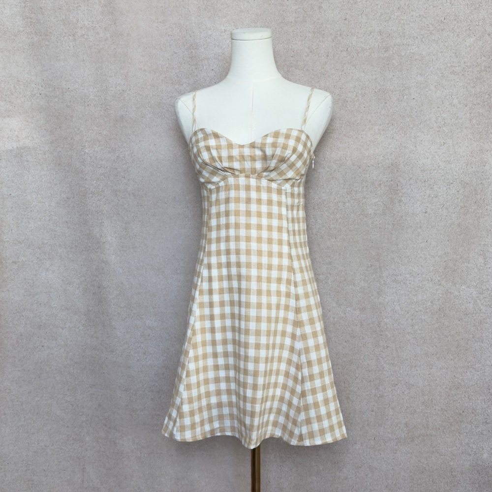 Promesa Gingham Checkered Cream & Oatmeal Mini Dress With Sweetheart Neckline - Picture 3 of 7